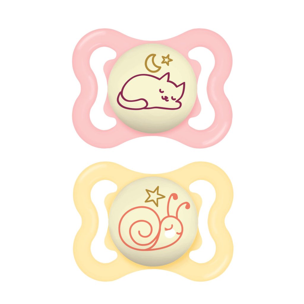 MAM Supreme Night világítós szilikon játszócumi 0 hó+, 2db (lányos)