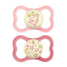   MAM Supreme Night világítós szilikon játszócumi 16 hó+, 2db (lányos)