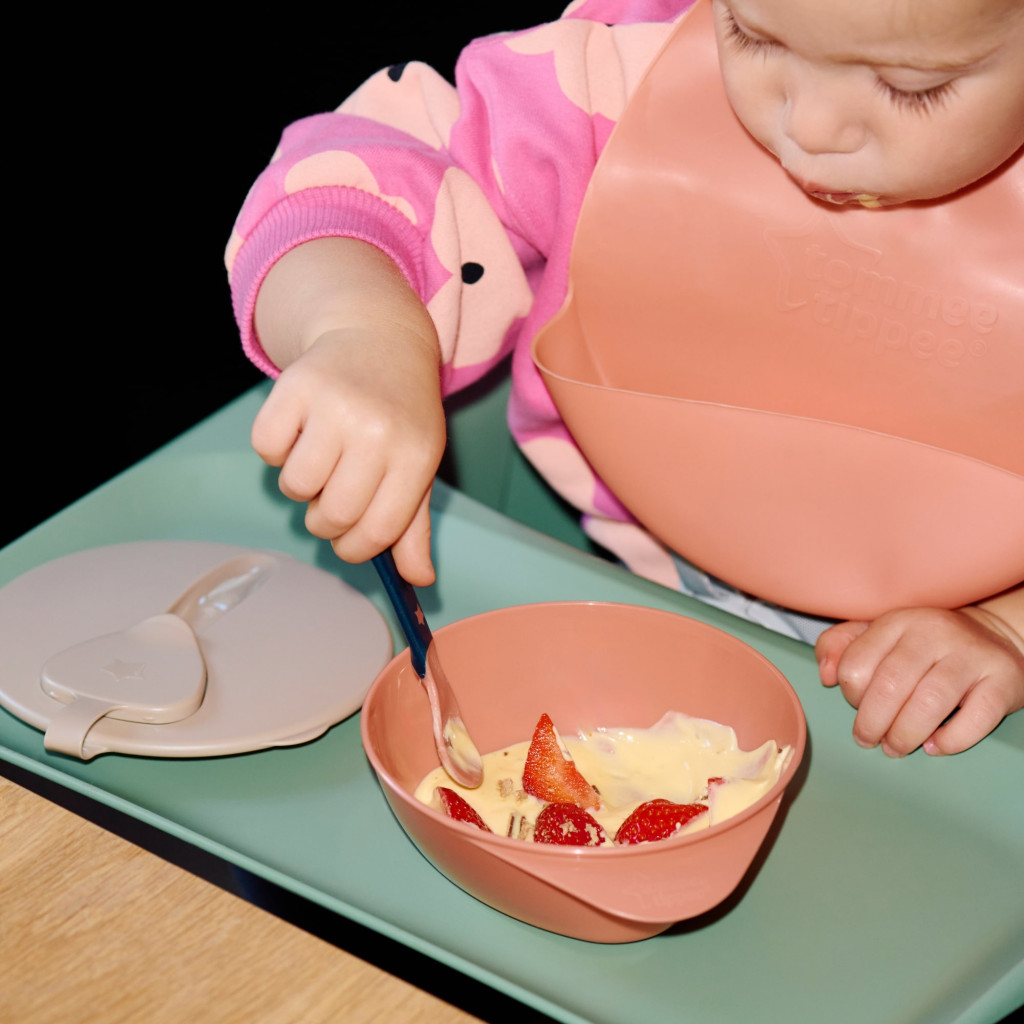 Tommee Tippee etetőtálka tetővel és kanállal 6 hó+ (narancs-szürke)