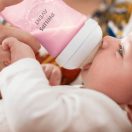 Philips Avent SCY903/11 Natural Response cumisüveg 260 ml (rózsaszín)