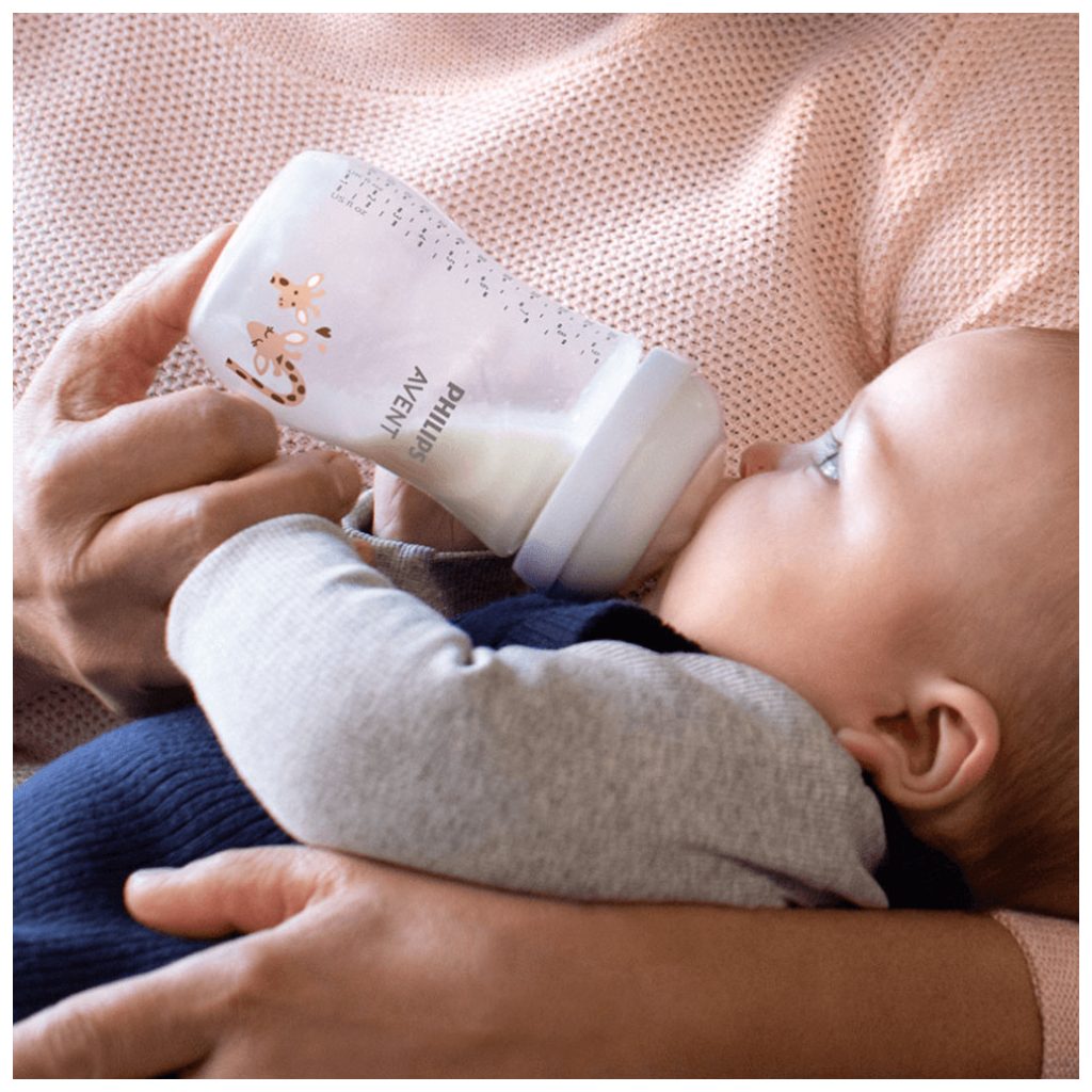 Philips Avent SCY903/66 Natural Response cumisüveg 260 ml (zsiráf)