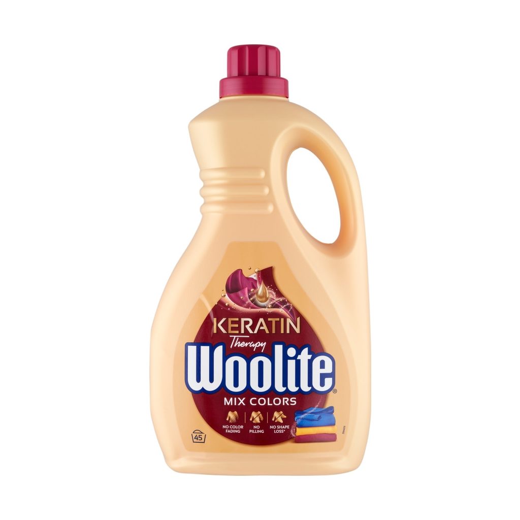 Woolite Keratin Therapy mosószer színes ruhákhoz, 2,7 liter (45 mosás)
