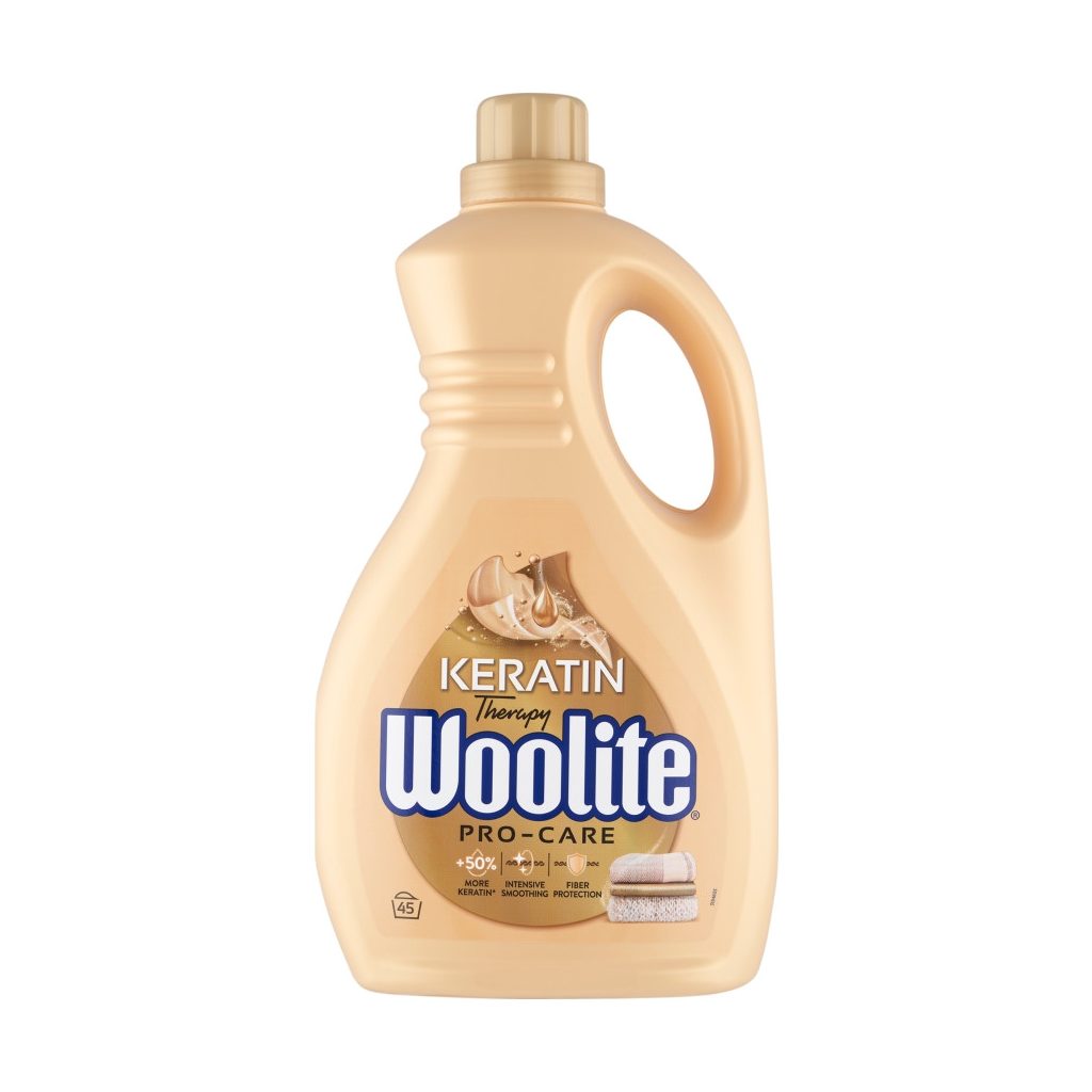 Woolite Keratin Therapy Pro-Care mosószer minden ruhatípushoz 2,7 liter (45 mosás)