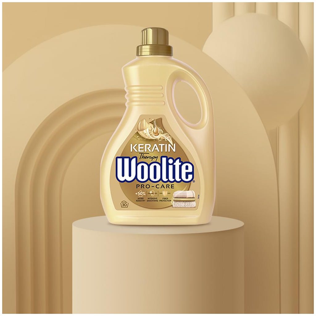 Woolite Keratin Therapy Pro-Care mosószer minden ruhatípushoz 2,7 liter (45 mosás)